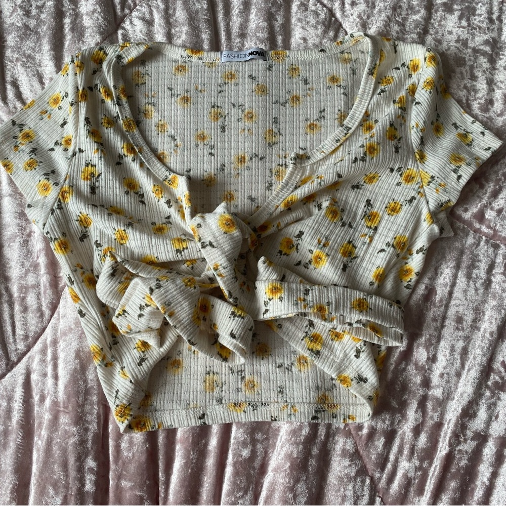Fashion Nova Yellow Floral Women's Top